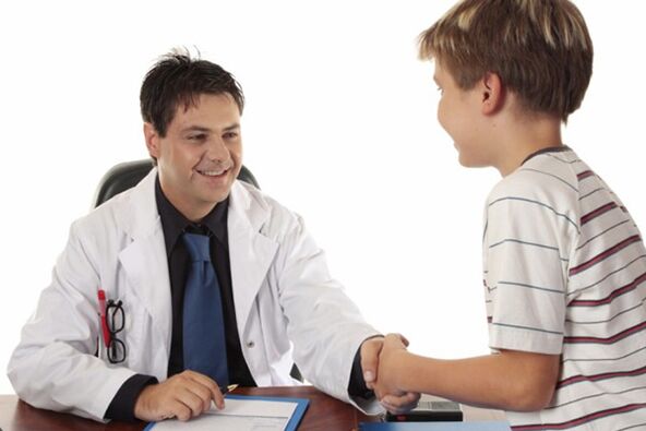 the doctor prescribes vitamins to the teenager for penis growth